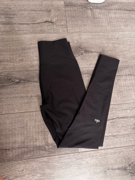 ALO Yoga Pants - ALO High-Waist Black Leggings